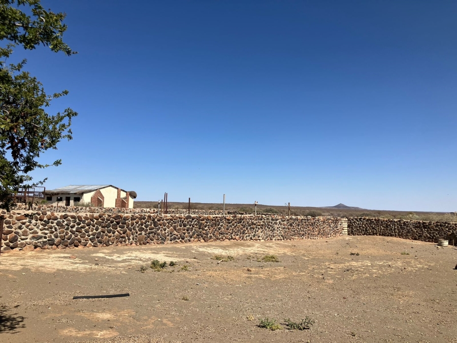 4 Bedroom Property for Sale in Vanwyksvlei Northern Cape